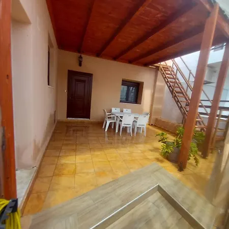 Damian House * Афанту